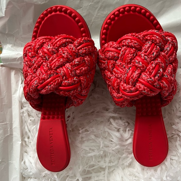 Bottega Veneta bubble weave dot sandals. New in box - Picture 11 of 12